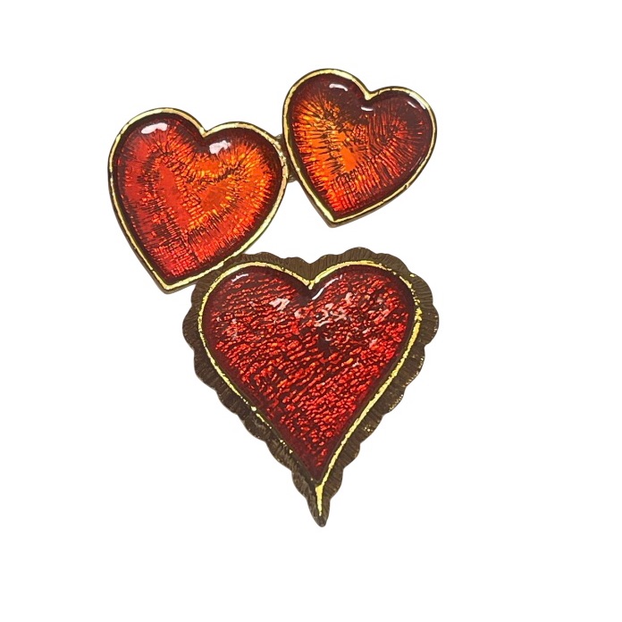 Set Of 2 Heart Brooches. Gold Tone And Red Enamel.